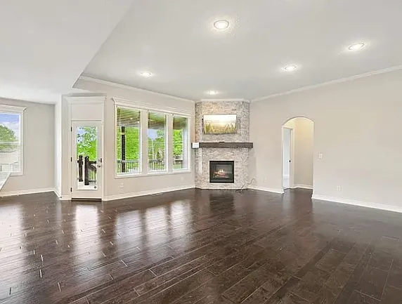 1301 NE Country Ln — Photo 5