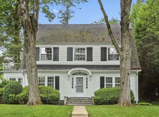 41 Woods Ln, Scarsdale, NY 10583