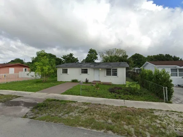 4255 NW 170th St, Miami Gardens, FL 33055