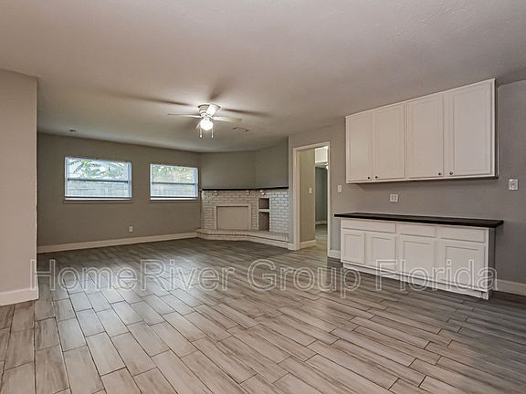 4th image of 684 Grackle Dr