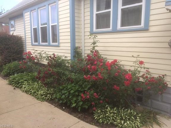 3rd image of 9106 S Highland Ave