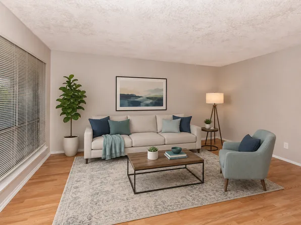 Esperanza Apartments