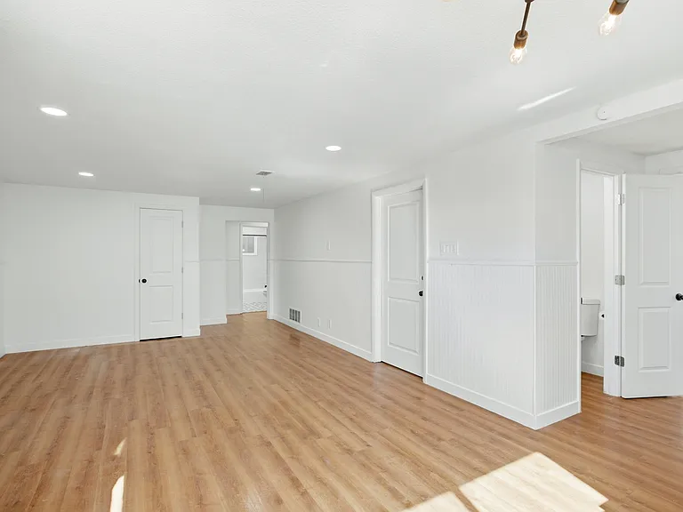 4720 Federal Blvd #B — Photo 5