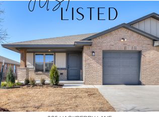 685 Hackberry Ln, Washington, OK 73093