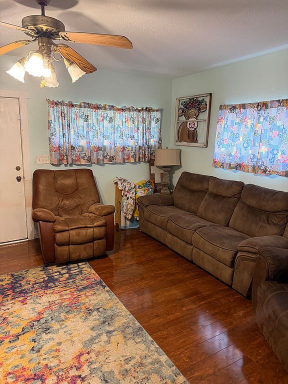 4765 S Garden Dr - Property Image