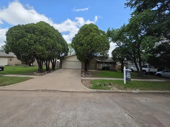 15630 Camino Del Sol Dr, Houston, TX 77083