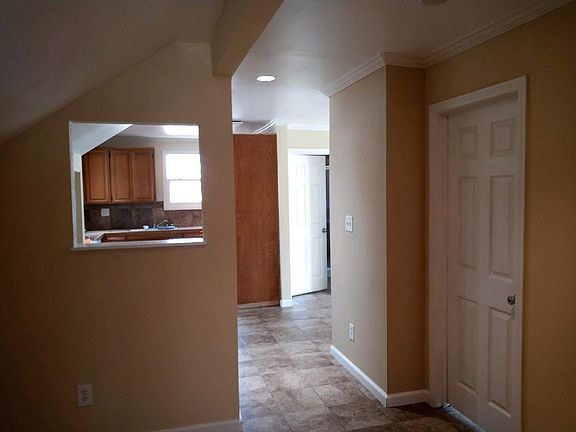 2nd image of 1330 W Congress St #2