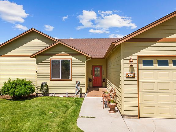 2nd image of 2581 SE Sagebrush Dr