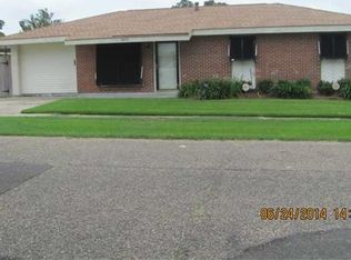 1004 34th St, Gretna, LA 70053