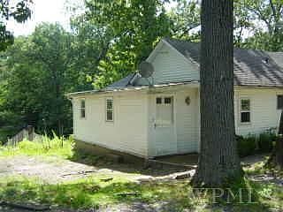 2nd image of 75 Livingston Ave