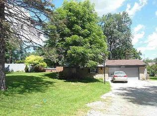 2658 Miller Dr, Lambertville, MI 48144