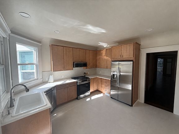 5th image of 418 Central Ave #A