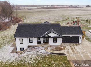 21650 Centennial Dr, Conklin, MI 49403