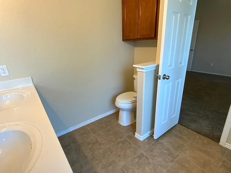 5911 Hopkins Dr — Photo 10