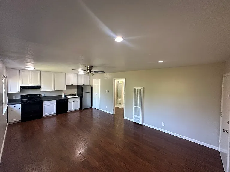 2308 T St #8 — Photo 17