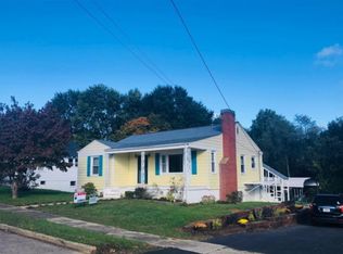 409 E Cottage Ave, Elizabethton, TN 37643