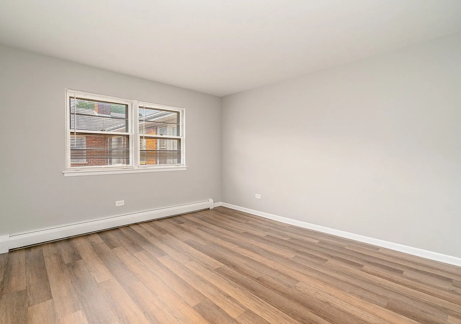 34-42 Waiola Apartments — Photo 4