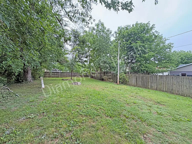 916 N Pickwick Ave — Photo 21