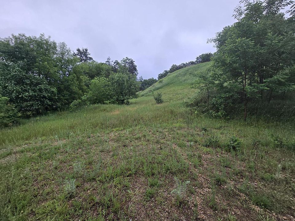 2nd image of 257 BLOSSOM DRIVE