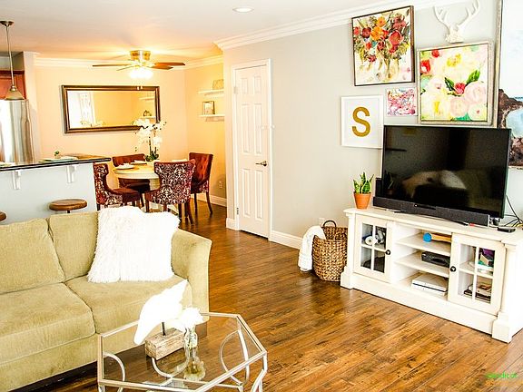 2nd image of 506 Canyon Dr Unit 13