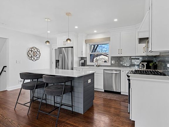 4th image of 313 W Gartner Rd