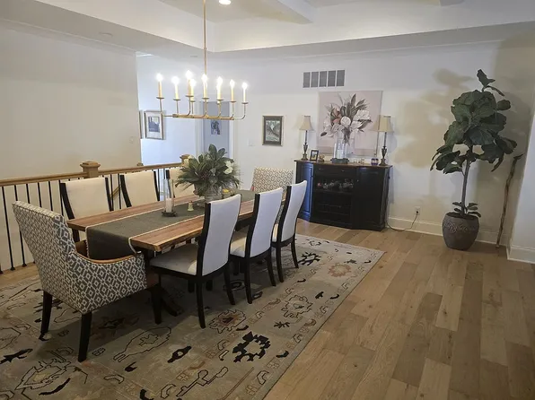 122 Spangler Pl, Jeffersonville, IN 47130