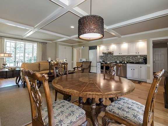 4th image of 10701 Alloway Dr