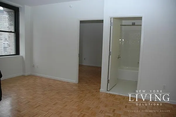 Rented by NY Living Solutions | media 25