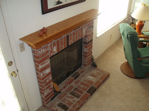 5th image of 1080 Lexington Way