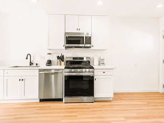 5th image of 13208 S Vermont Ave