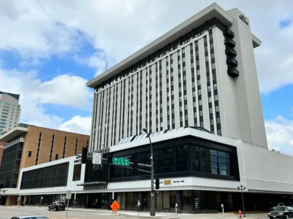 220 Broadway Ave S, Rochester, MN