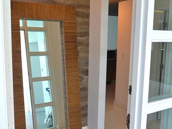 3rd image of 7918 Harbor Island Dr APT 309