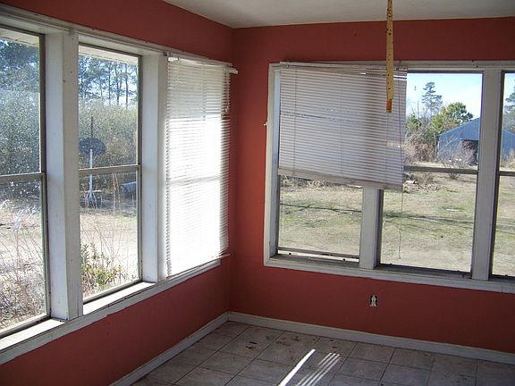 ENCLOSED PORCH
