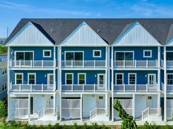 106 75th St #3, Ocean City, MD 21842