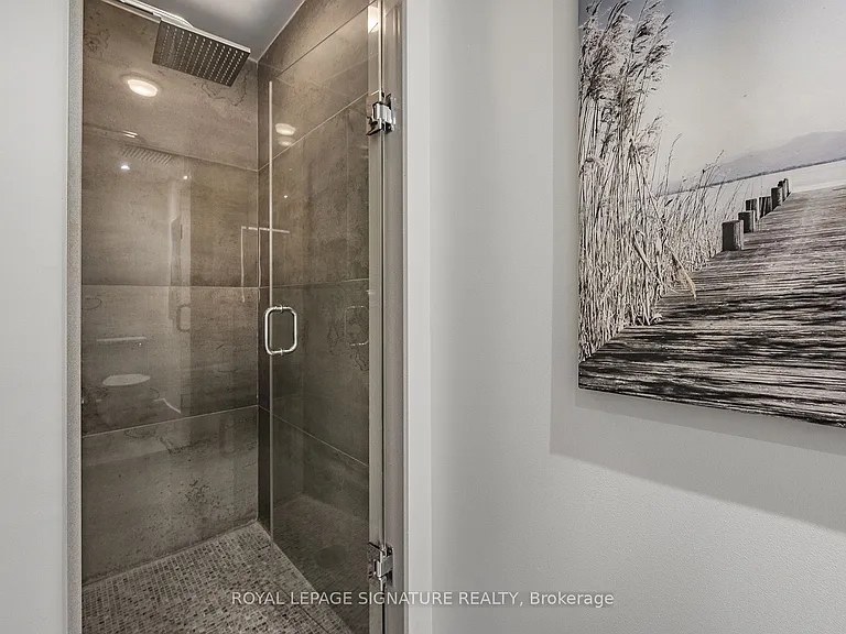 218 Queens Quay W #2303 — Photo 28