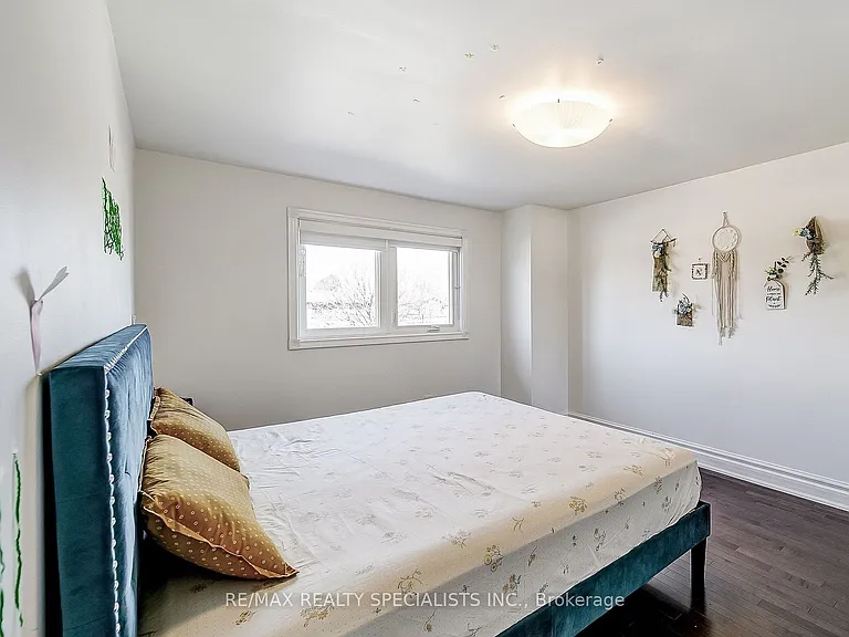 3148 Harris Cres #UPPER — Photo 16