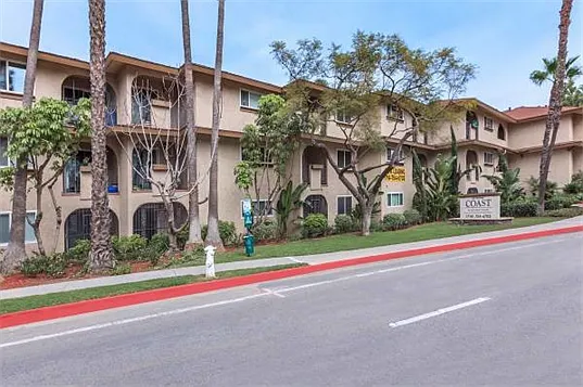 Coast Apartments — Photo 8