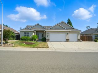 3372 Old Lantern Dr, Redding, CA