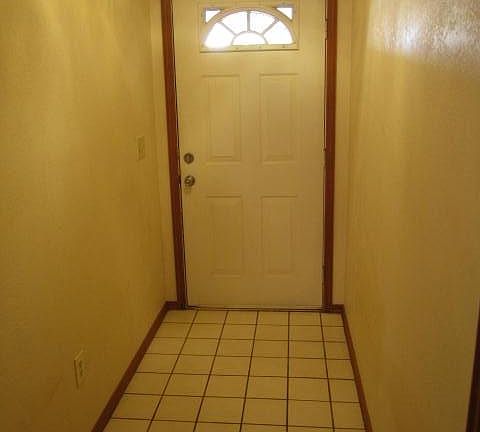 3rd image of 1216 NE 26th St