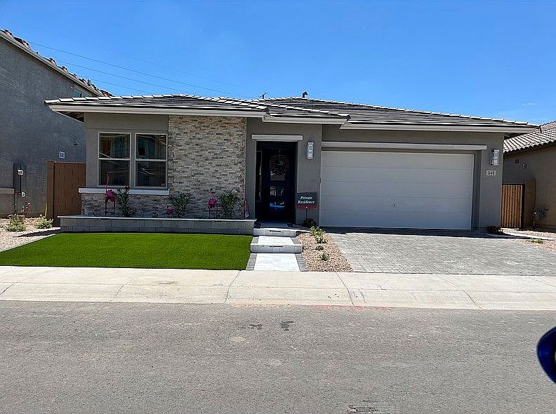 1st image of 541 E Angel Dr