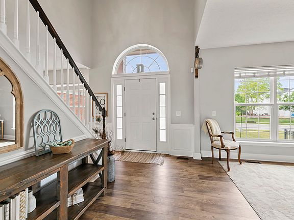 4th image of 19058 Edwards Grove Dr
