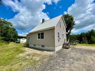 11 Pine St, Porter, ME 04068