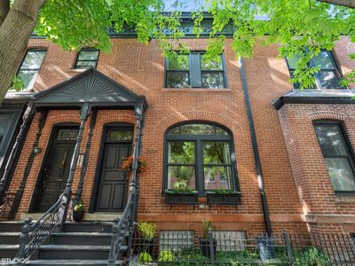 204 W Saint Paul Ave, Chicago, IL, 60614