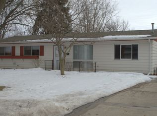 25 Marnel Rd, Montgomery, IL 60538