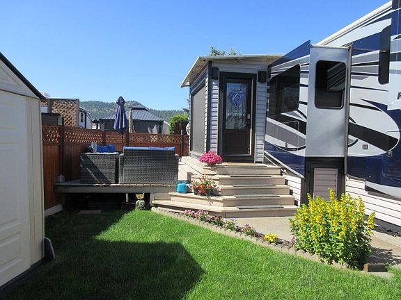 4th image of 415 Commonwealth Rd #16