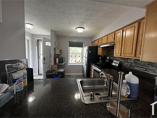 5th image of 7656 Fairbanks Ct