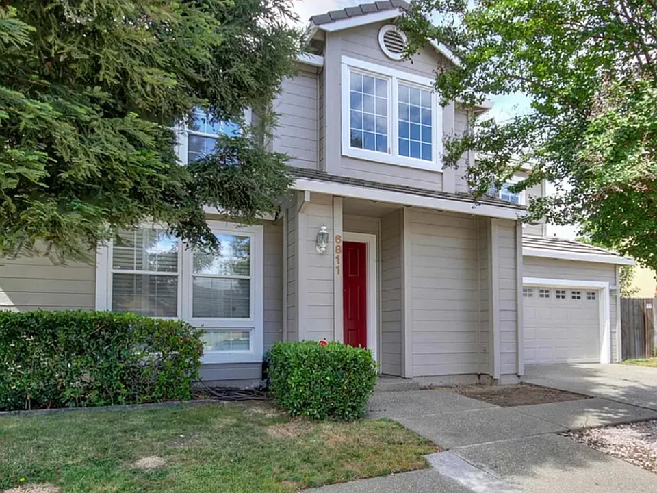 6811 Hampton Cove Way