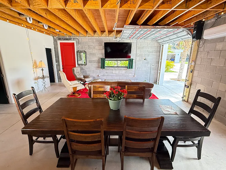 1335 Churchill Rd — Photo 30