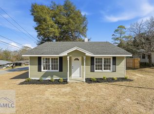 318 Peachtree Cir, Sylvania, GA 30467