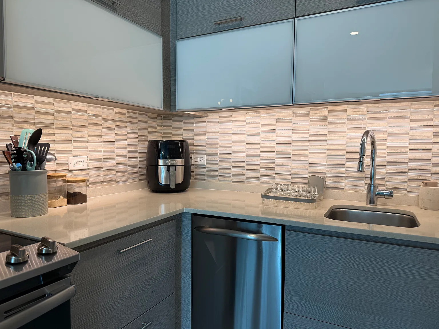 1 bed, 720 sqft, $3,000 — Photo 4
